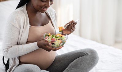 que-comer-y-no-comer-cuando-esta-embarazada image