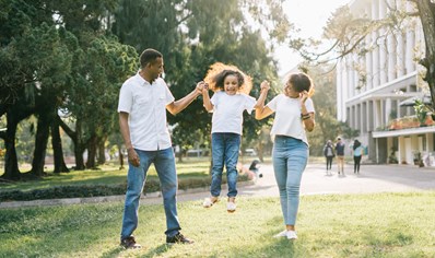 consejos-de-una-pediatra-para-la-seguridad-durante-los-deportes-y-ejercicios-de-verano image